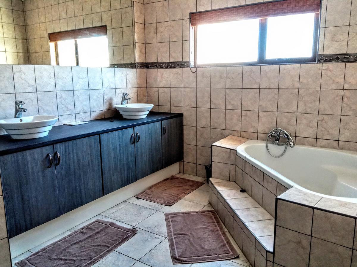 Sea View Bliss Guesthouse With Self Catering 스바코프문트 외부 사진