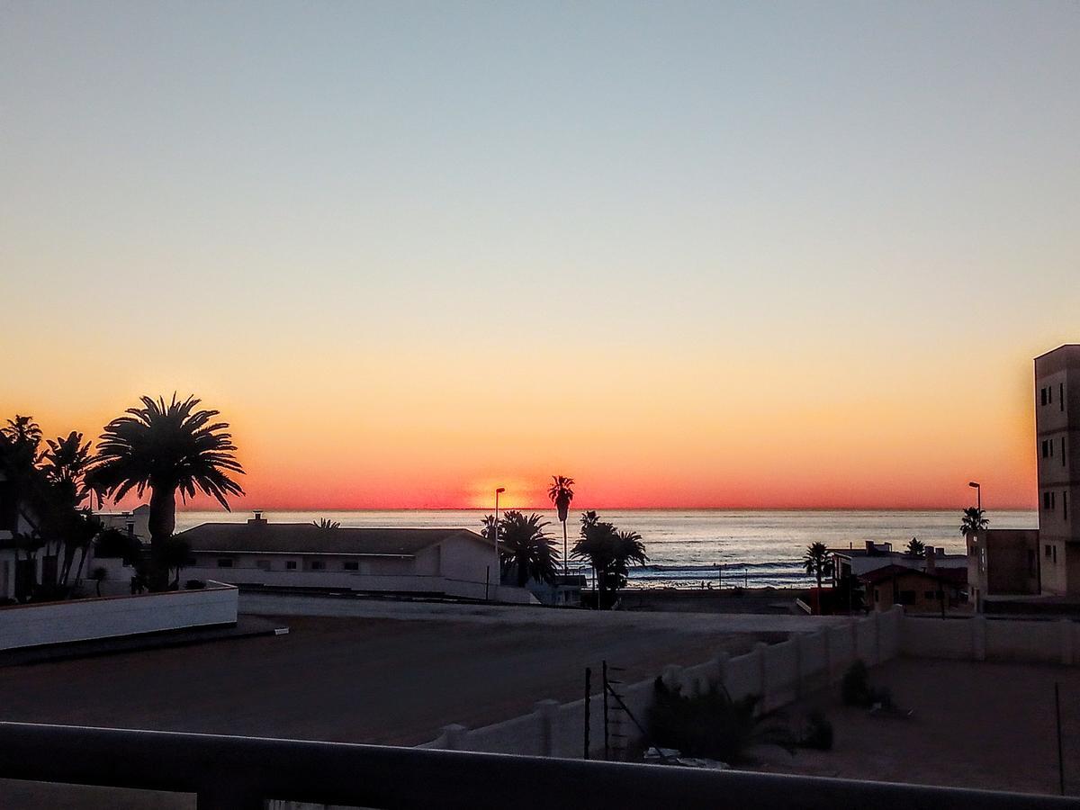 Sea View Bliss Guesthouse With Self Catering 스바코프문트 외부 사진